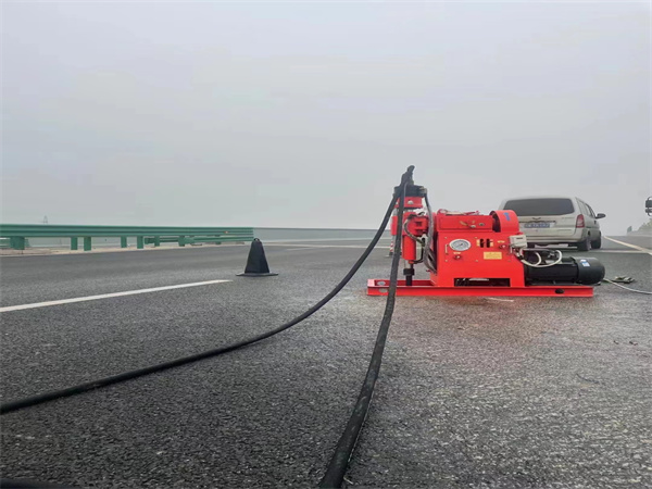 荔城马路路基路面开裂下沉注浆加固灌浆